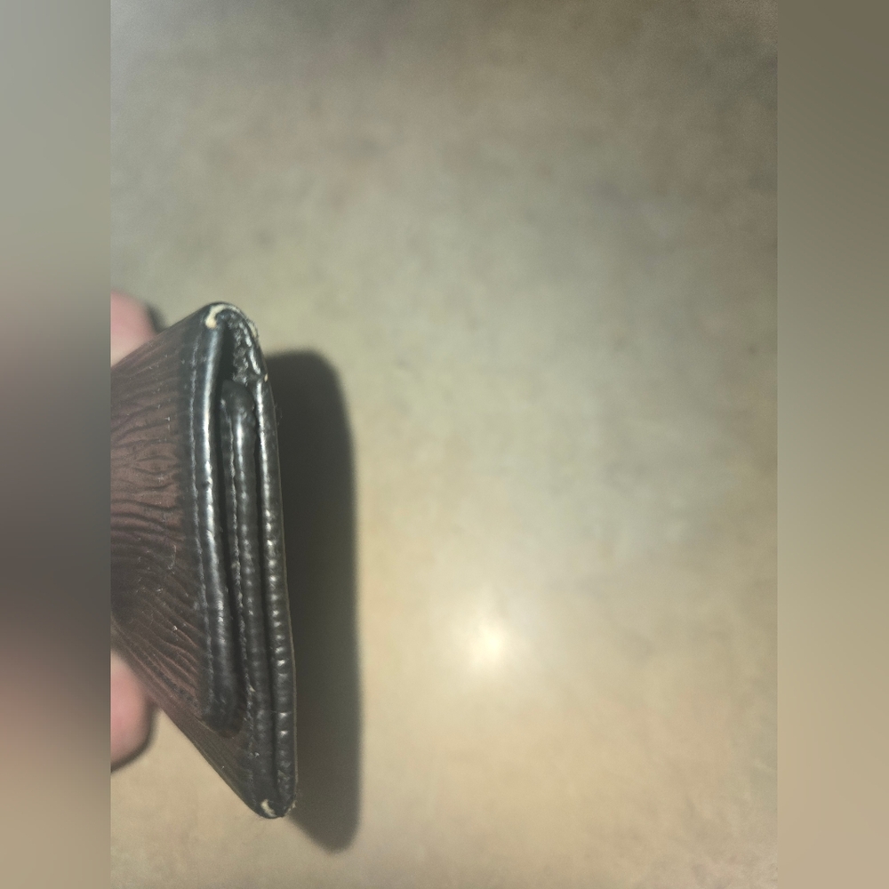 Louis Vuitton Black Epi Leather Bundle Card Holder, Long Wallet, And Key Holder - Picture 6 of 13